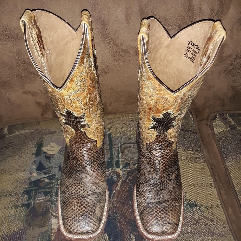 Men Ferrini Squared Toed Cowboy Boots